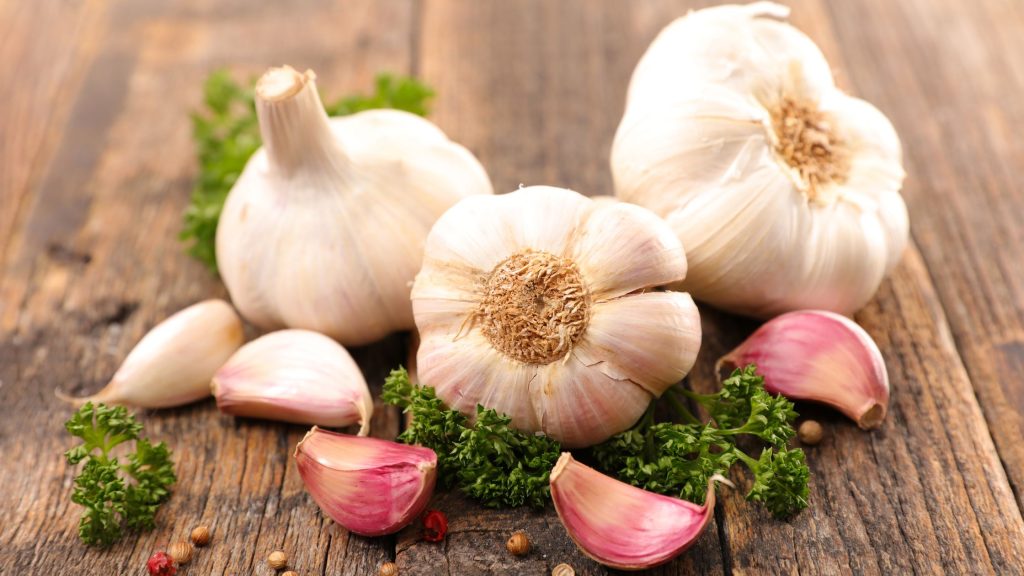 Garlic: The Flavor Bomb