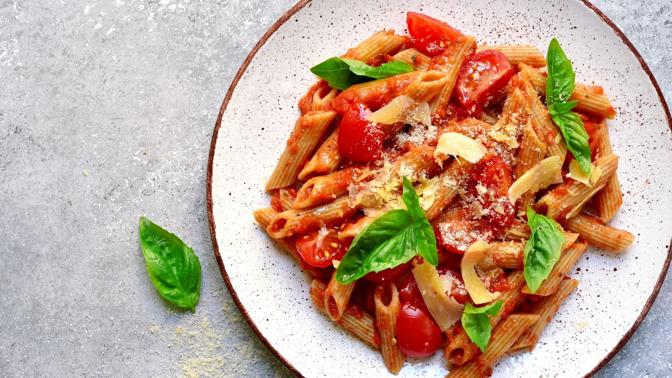 Whole Wheat Pasta with Tomato and Basil